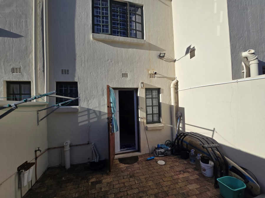2 Bedroom Property for Sale in West Beach Eastern Cape